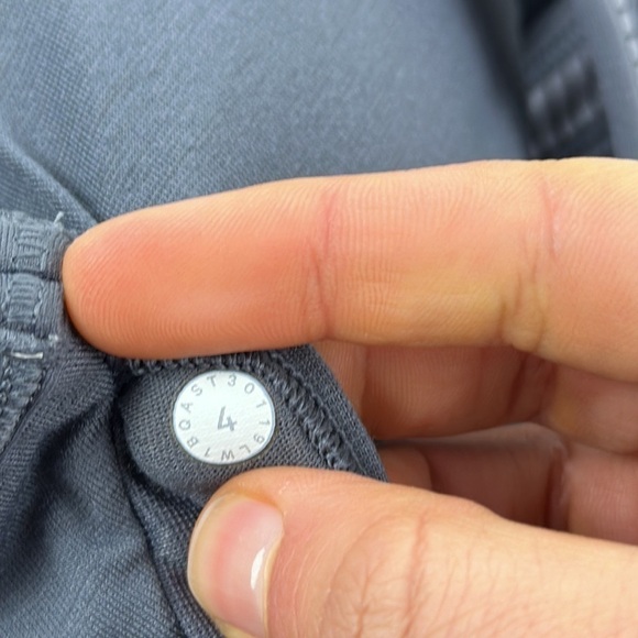 Lululemon Ruche Of Adrenaline Tank Heathered Titanium - Picture 6 of 6